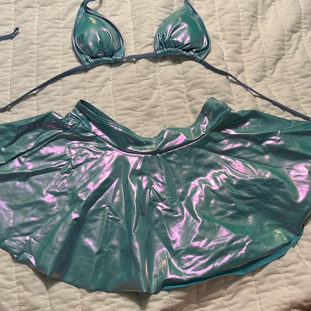 Bikini top and skirt set